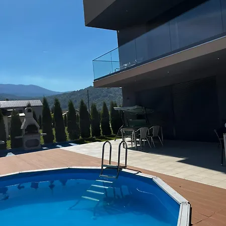 Lohovo Villa Bukva *